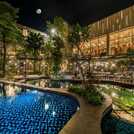 Holiday Inn Cikarang Jababeka By Ihg מראה חיצוני תמונה