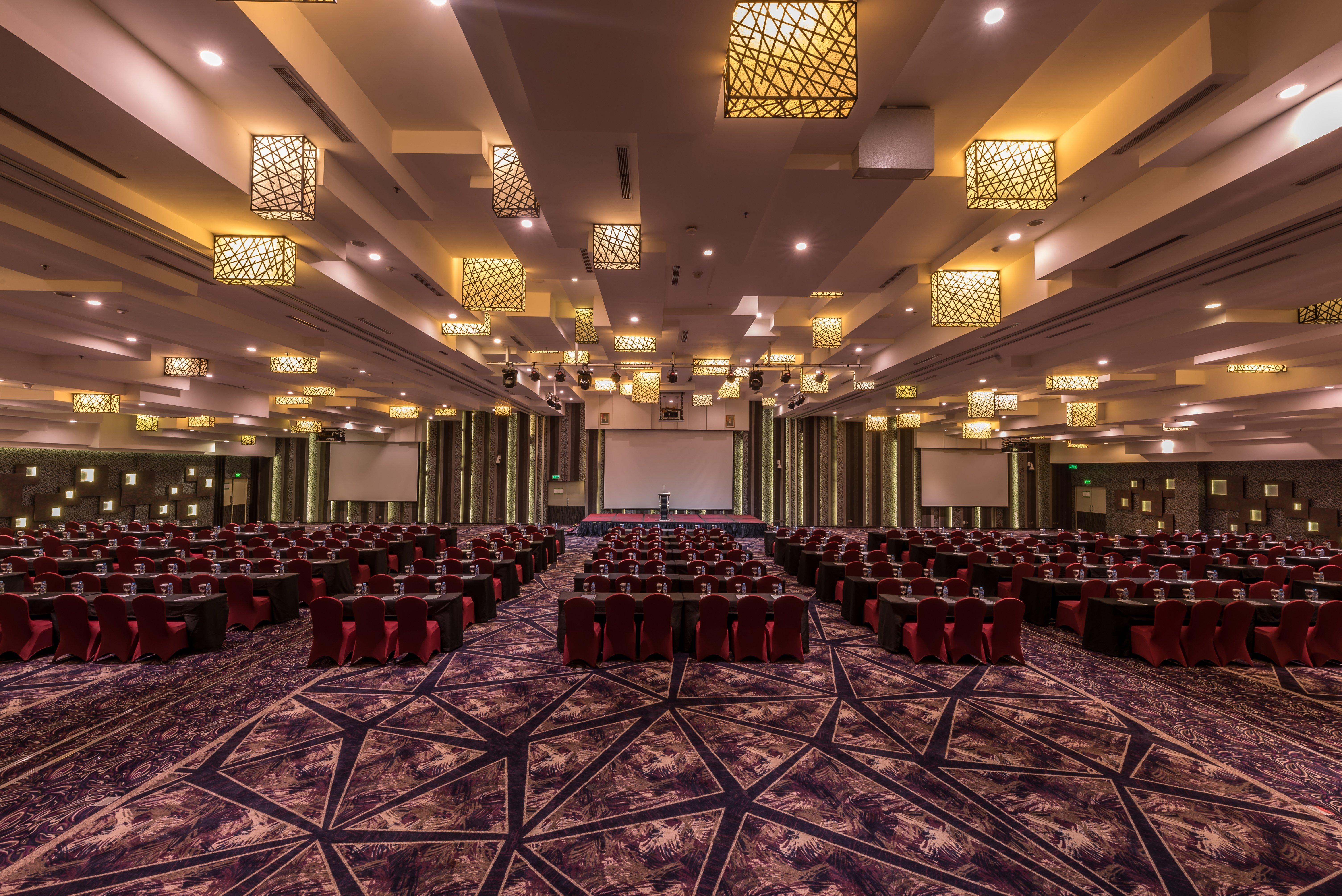 Holiday Inn Cikarang Jababeka By Ihg מראה חיצוני תמונה