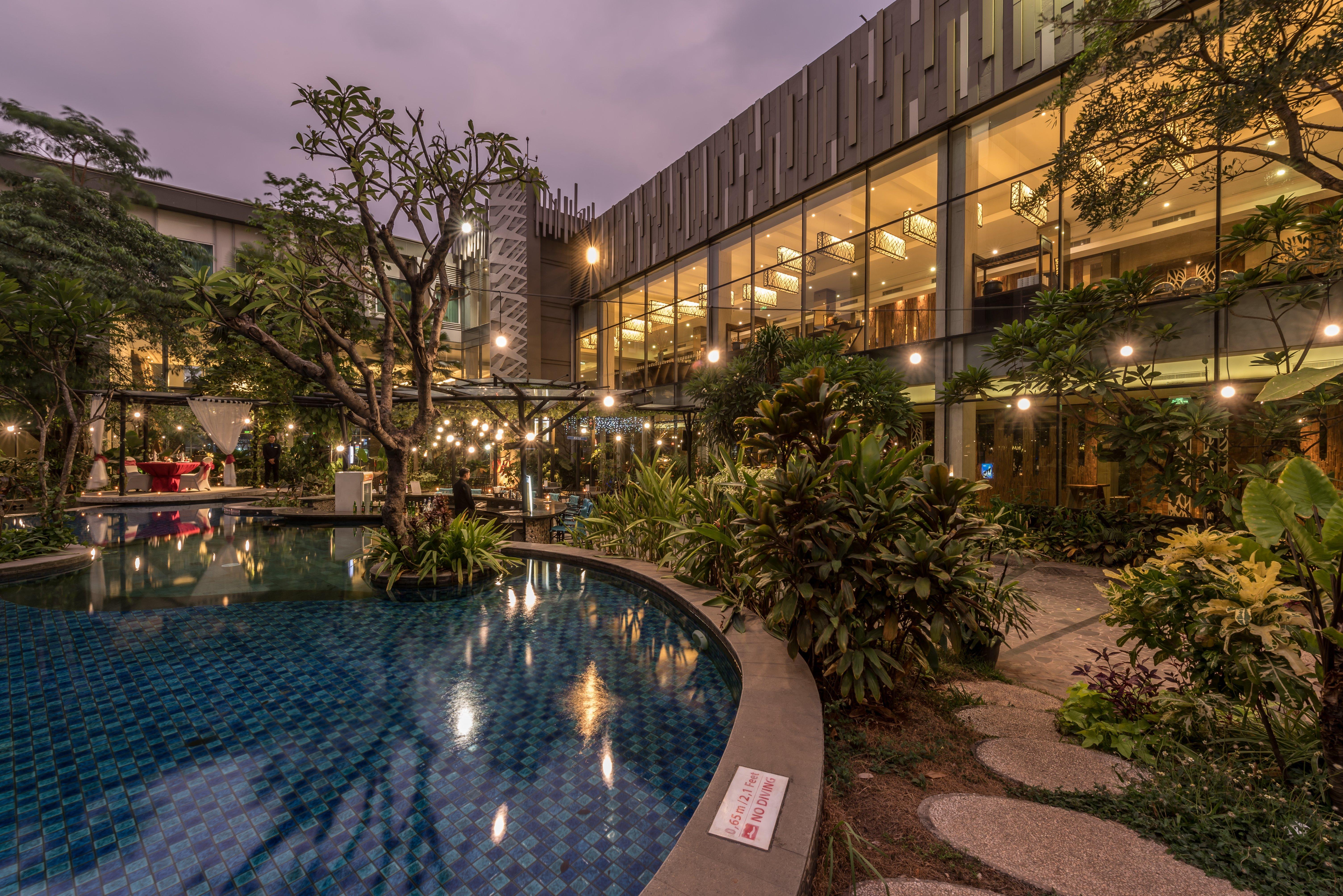 Holiday Inn Cikarang Jababeka By Ihg מראה חיצוני תמונה