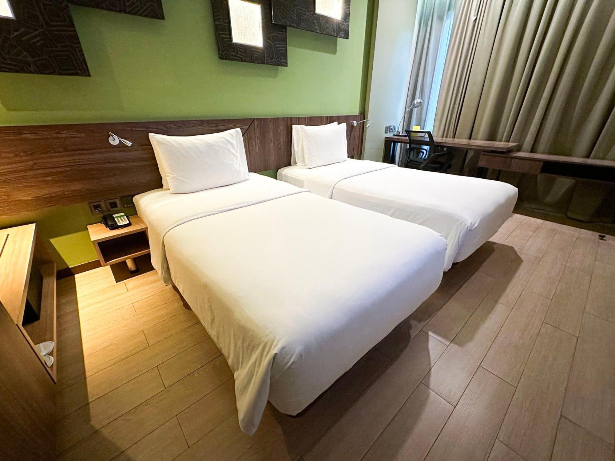 Holiday Inn Cikarang Jababeka By Ihg מראה חיצוני תמונה