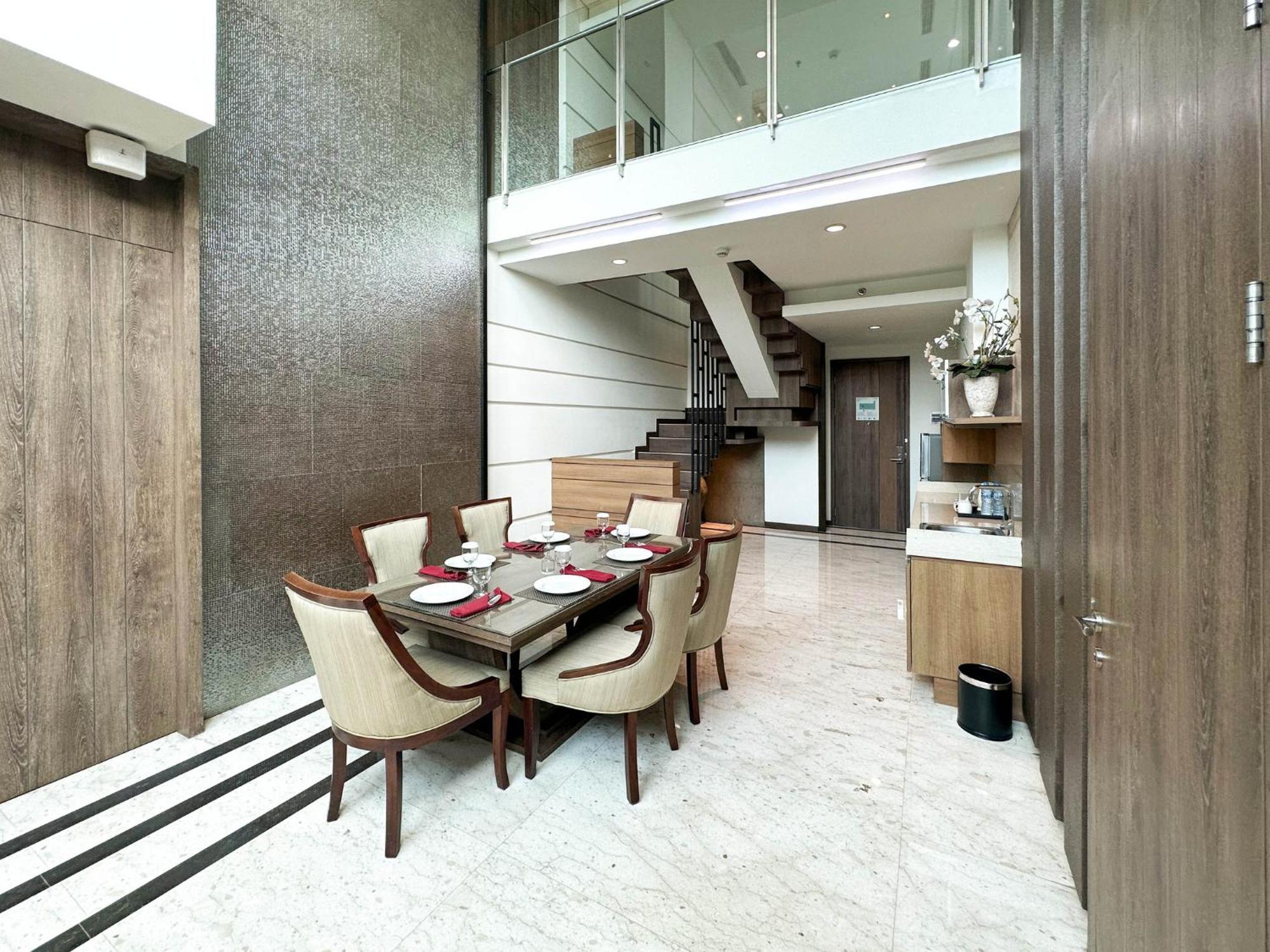 Holiday Inn Cikarang Jababeka By Ihg מראה חיצוני תמונה